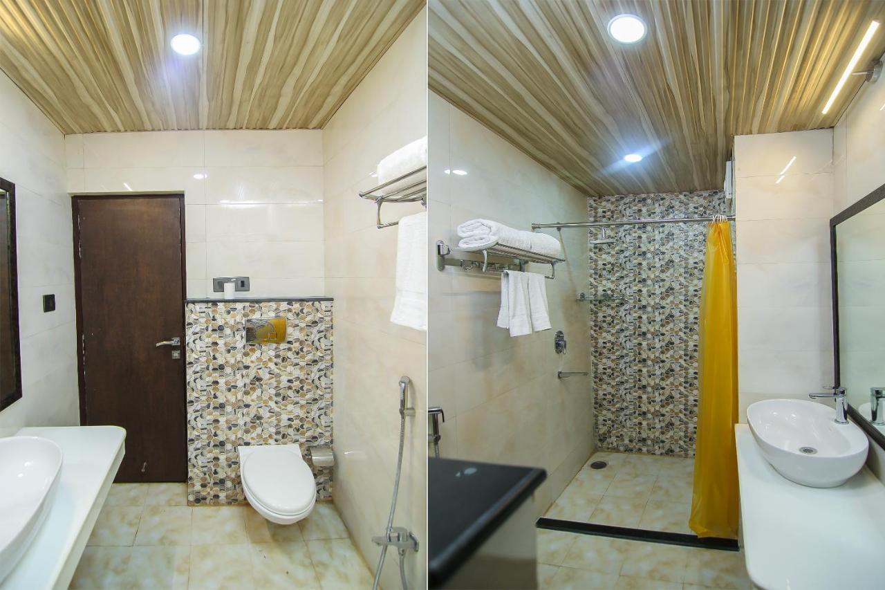 Moments Hotell Lucknow Eksteriør bilde